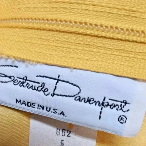 Gertrude Davenport Vintage Women’s 80's Terrycloth Sleeveless Romper - Picture 3 of 6